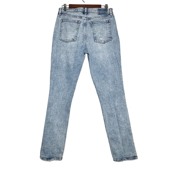 Abercrombie & Fitch | Women | The 90s Skinny Distressed High Rise Jeans | 31 - Picture 3 of 15